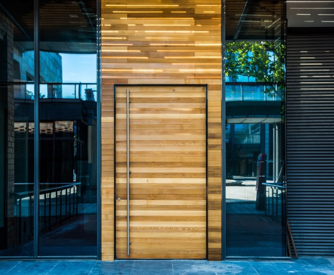 stainless-steel-pull-handle-overview-lux-bespoke-doors